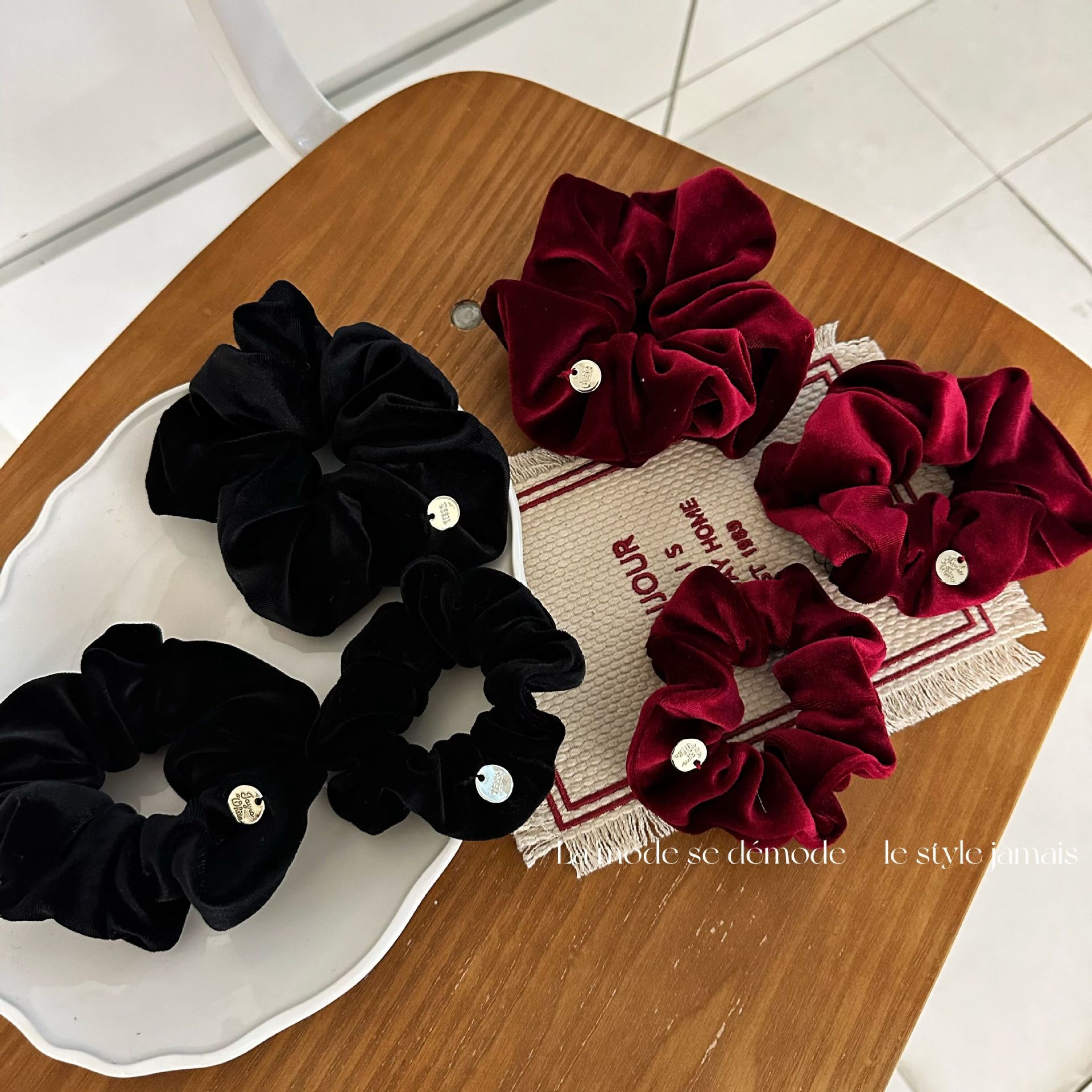 Woman Elegant Velvet Elastics  - огляд і ціна Hair Tie Velvet