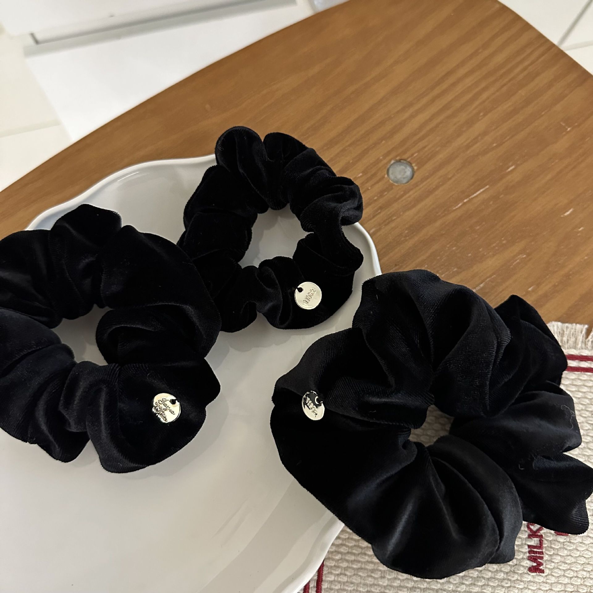 Woman Elegant Velvet Elastics  - огляд і ціна Hair Tie Velvet