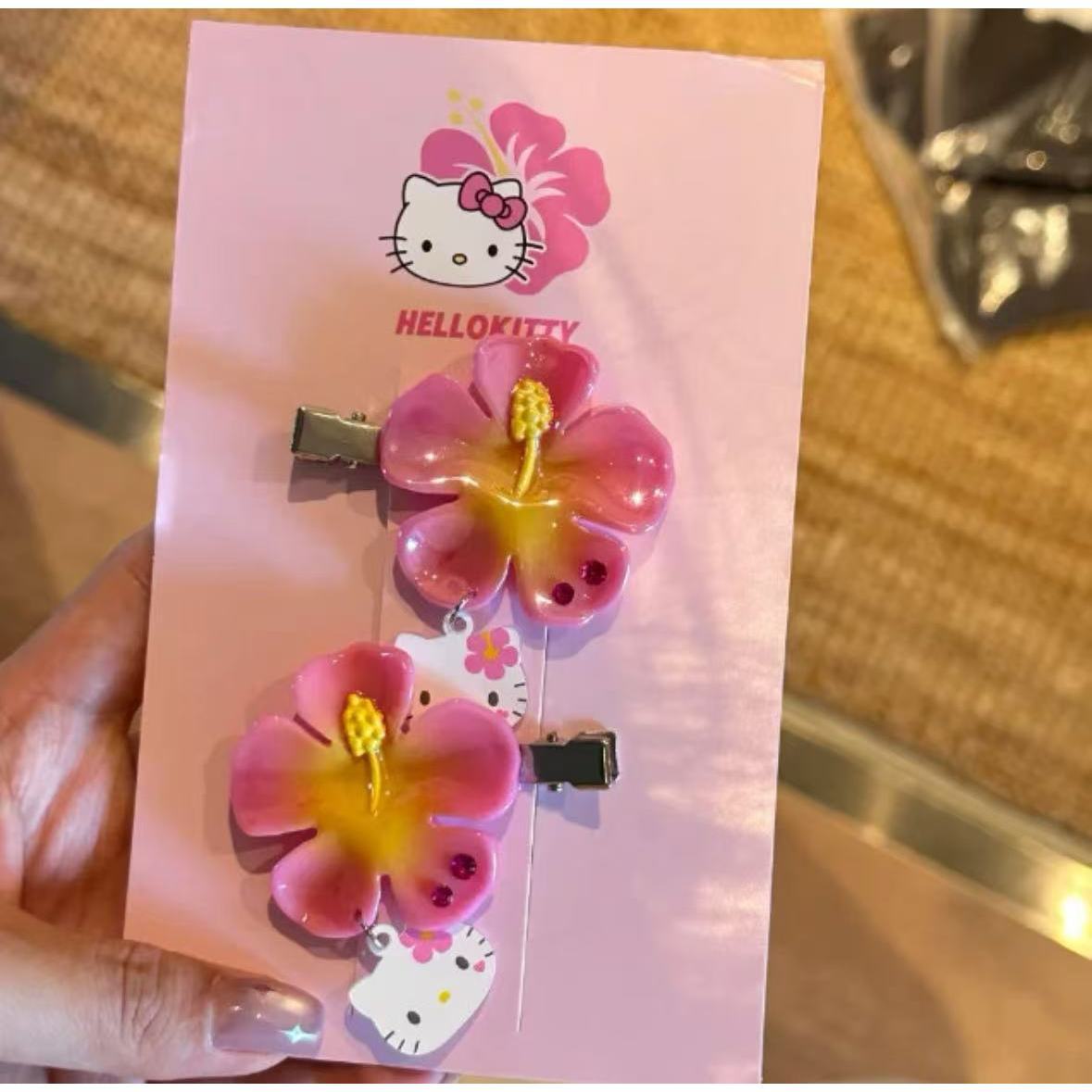 Kawaii Sanrio Hello Kitty Flow - огляд і ціна Women'S Accessories List