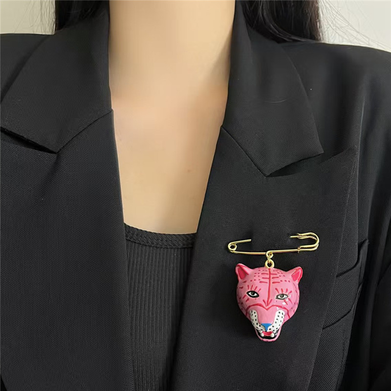 Elegant Enamel Tiger Brooch Pi - огляд і ціна Women'S Accessories For Formal Wear