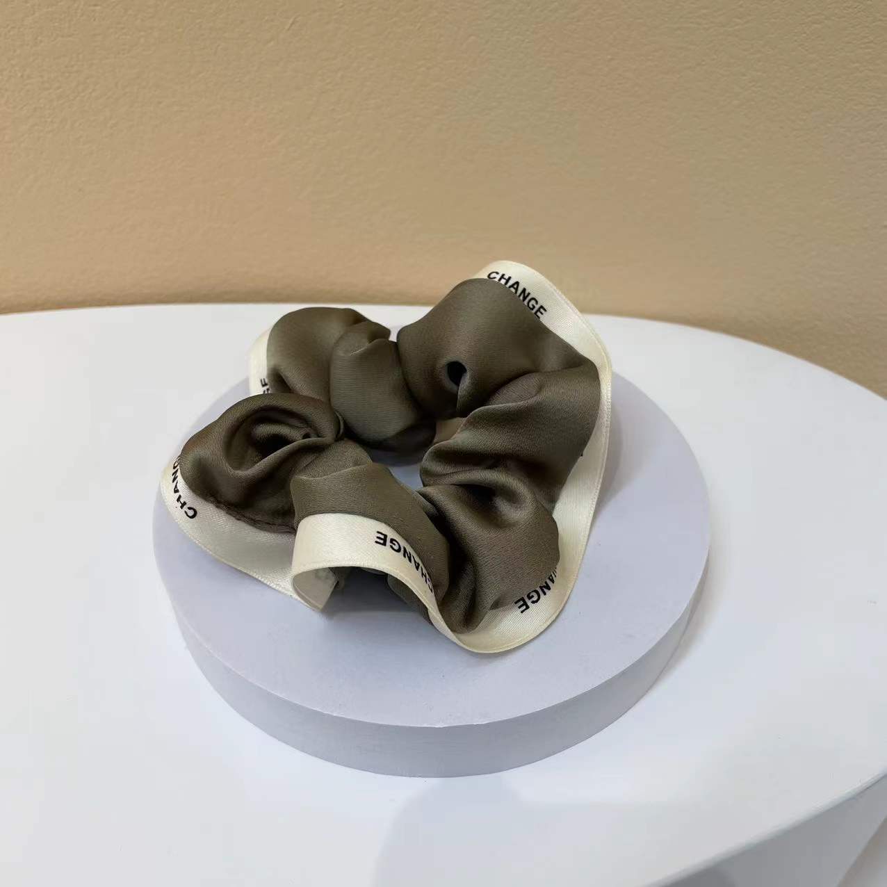 Korean Band Letter Scrunchie W - огляд і ціна Hair Tie Velvet
