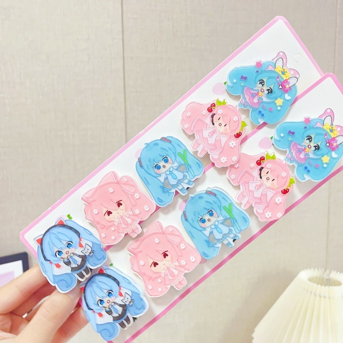 Hatsune Miku cartoon hair clip - огляд і ціна Women'S Accessories List