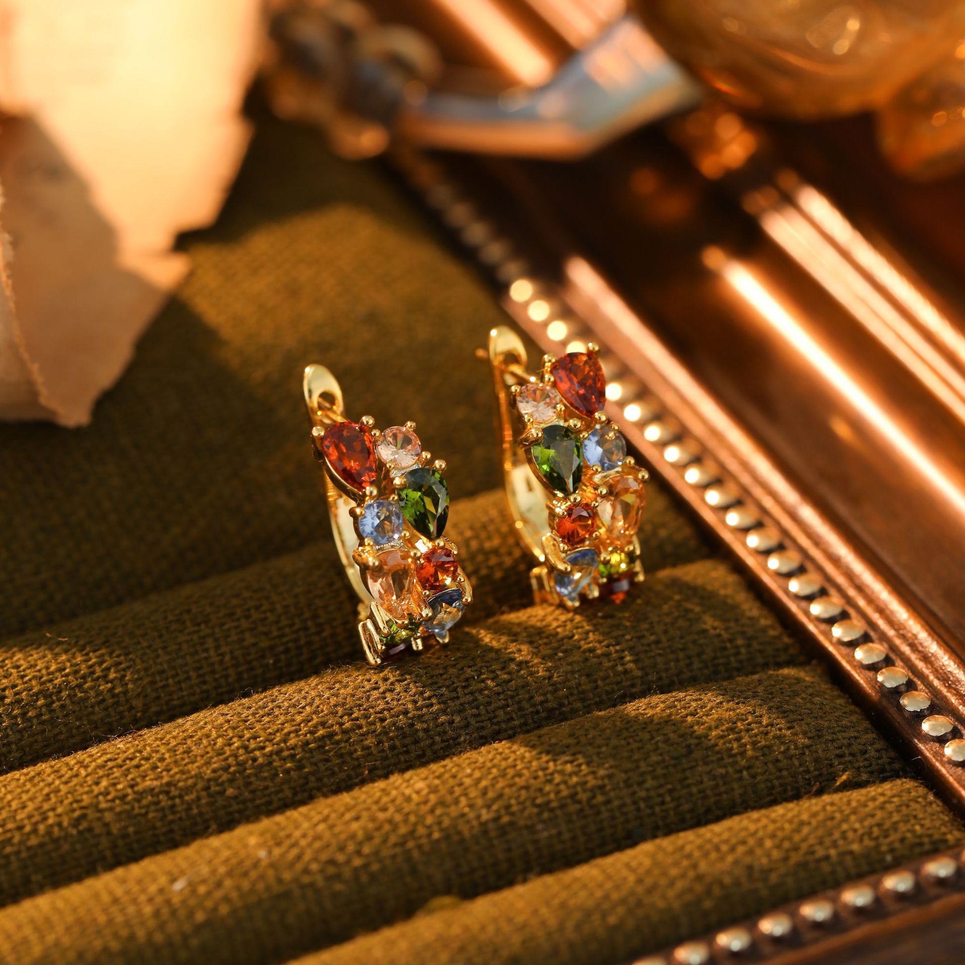 Zircon U-shaped earrings for w - огляд і ціна Women'S Accessories New Look